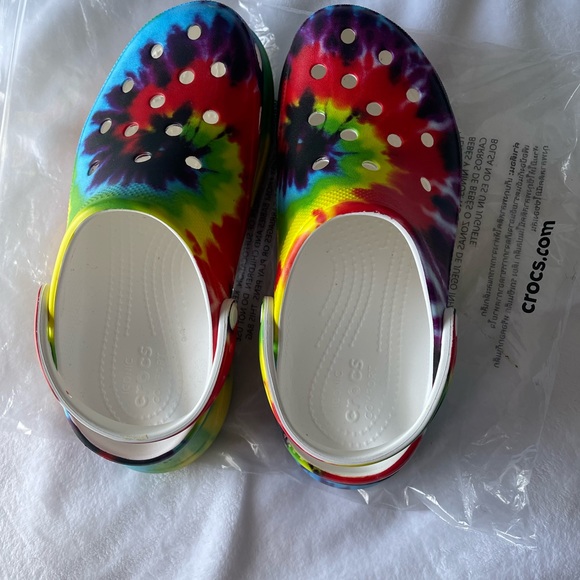 Crocs - Picture 9 of 9